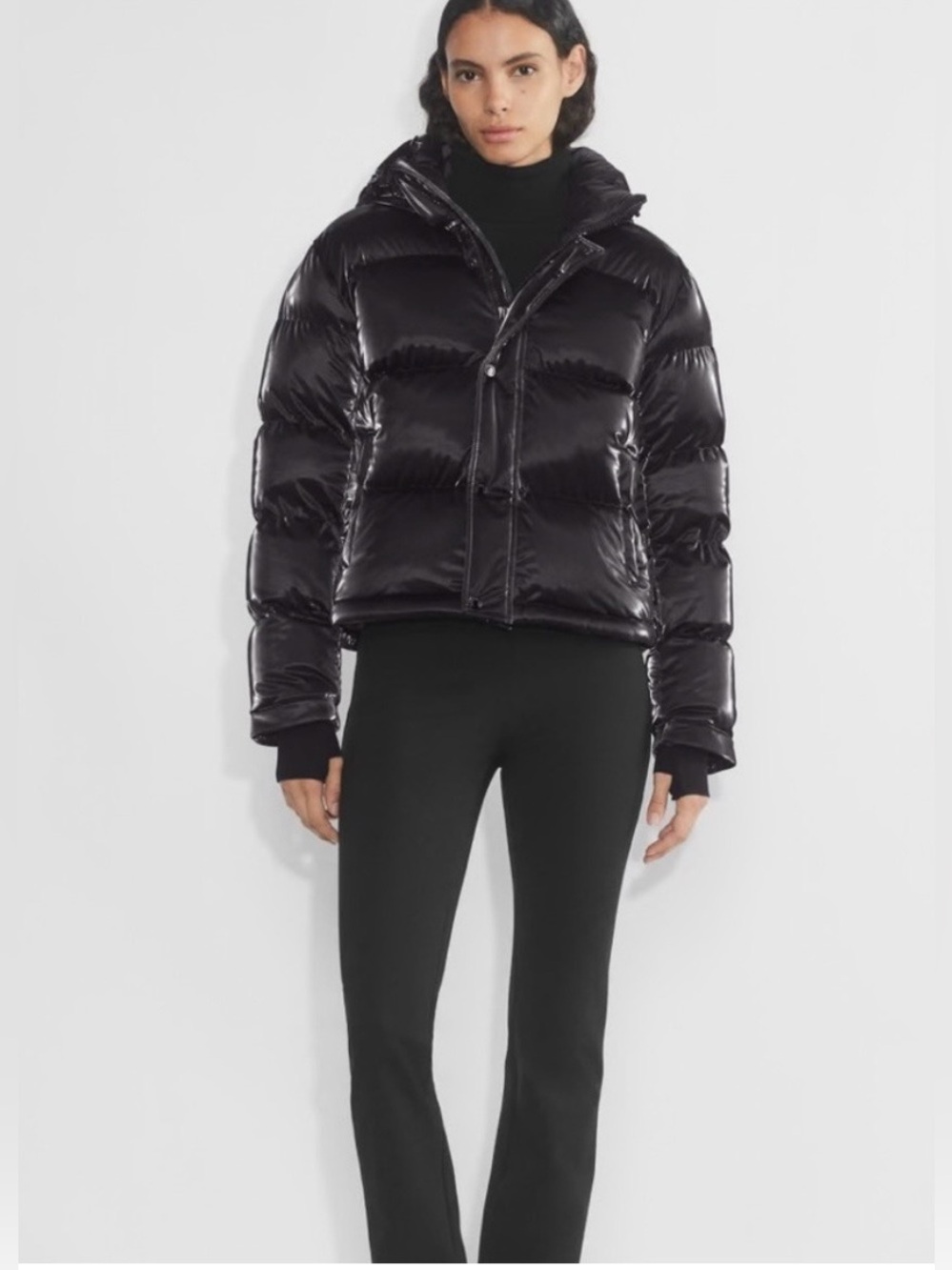 Aritzia The Super Puff Shorty Liquid Shine Black Puffer Jacket Size Medium